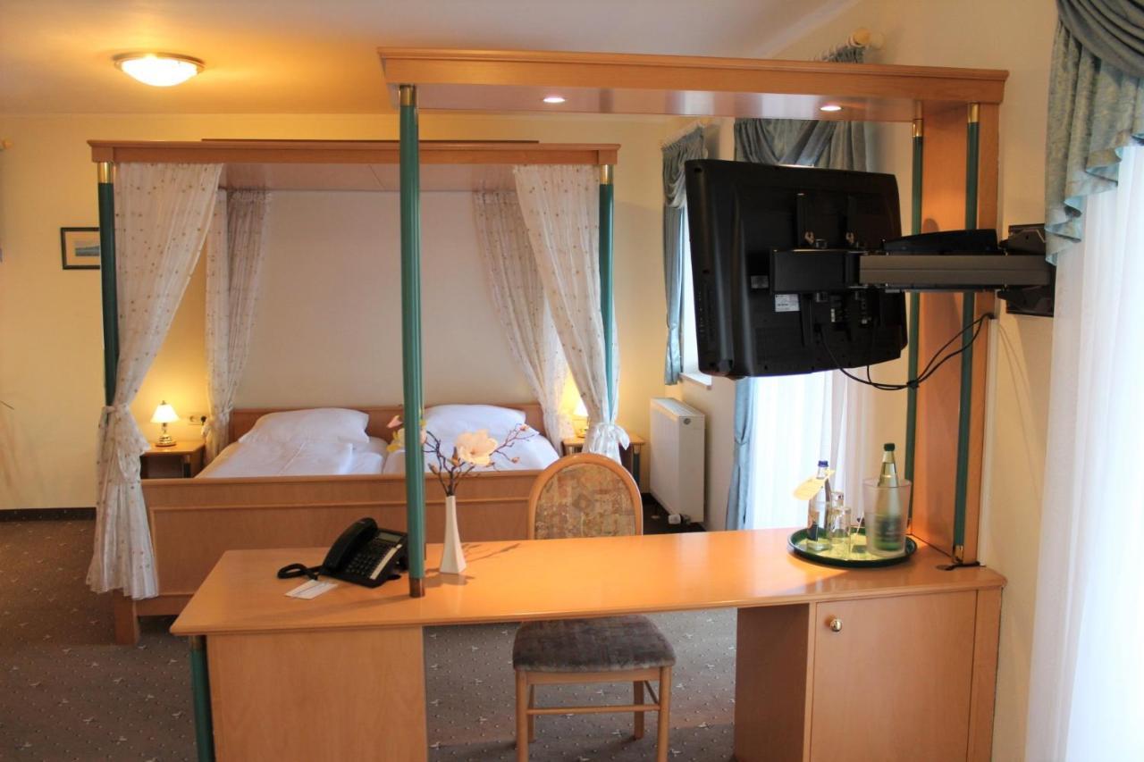 Hotel Wolfringmuehle Fensterbach Екстериор снимка