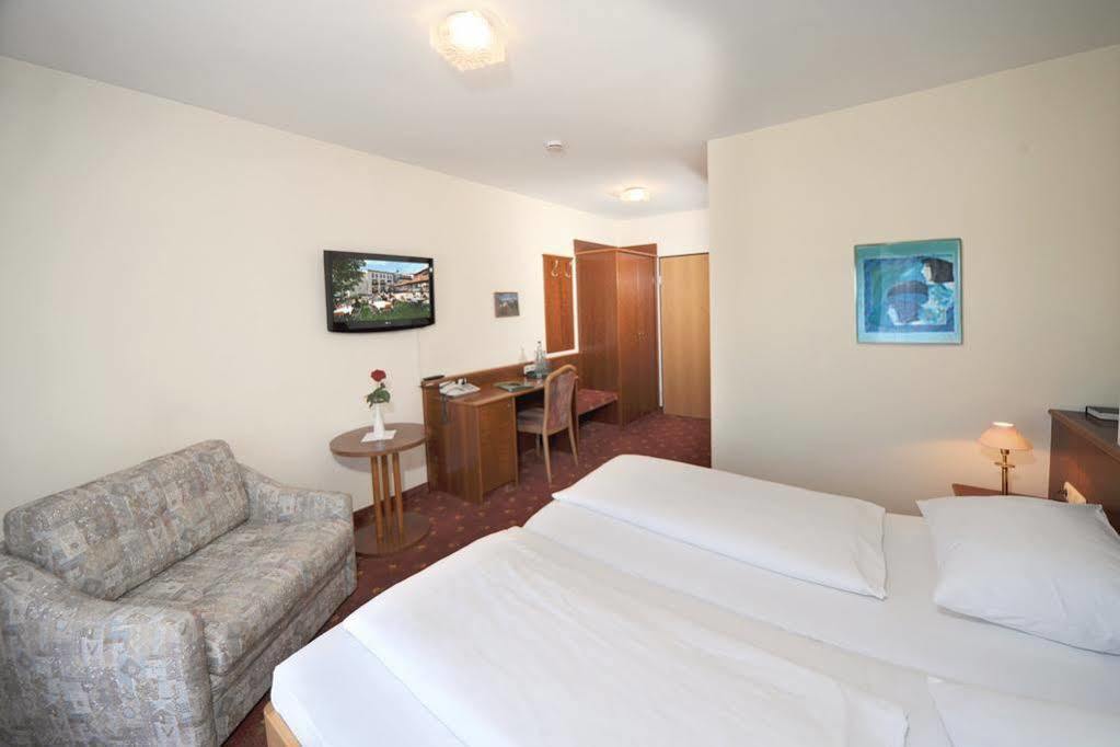 Hotel Wolfringmuehle Fensterbach Екстериор снимка